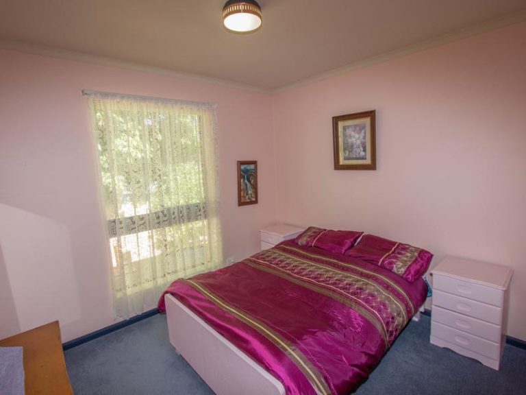 50 Melbourne Street, Narrandera NSW 2700 - photo 8