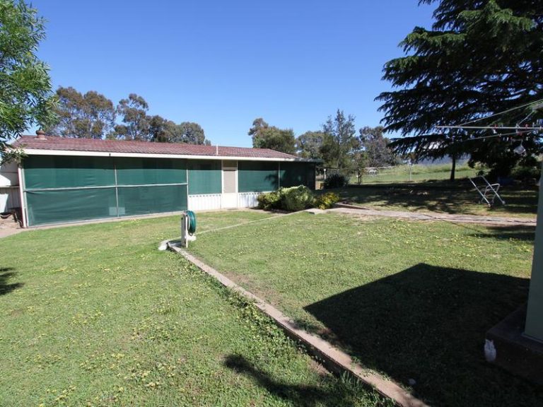 100 Court Street, Boorowa NSW 2586 - photo 14