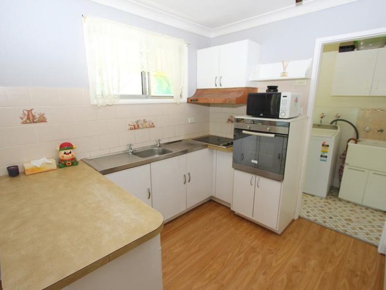 100 Court Street, Boorowa NSW 2586 - photo 6
