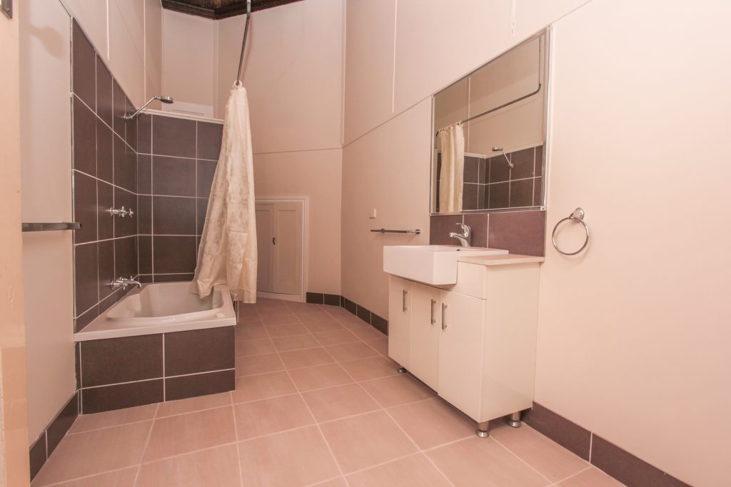 84 Adams Street, Narrandera NSW 2700 - photo 8