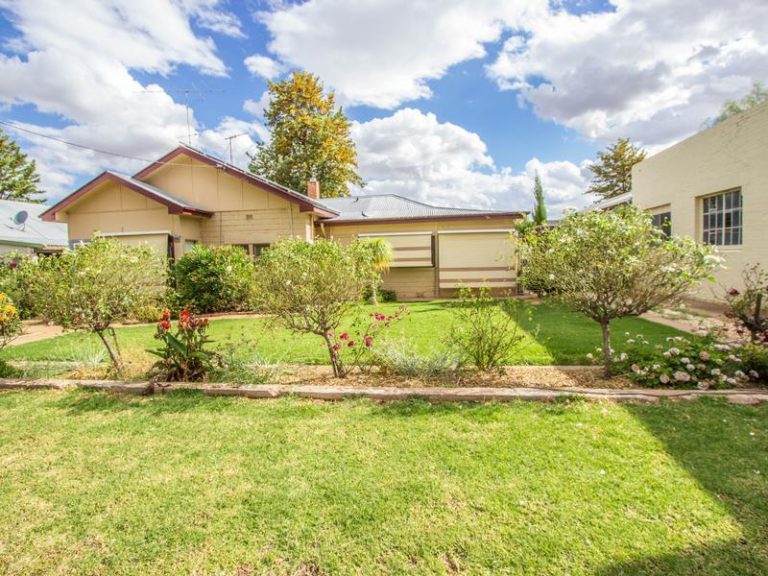 114 Yapunyah Street, Barellan NSW 2665 - McGrath Riverina