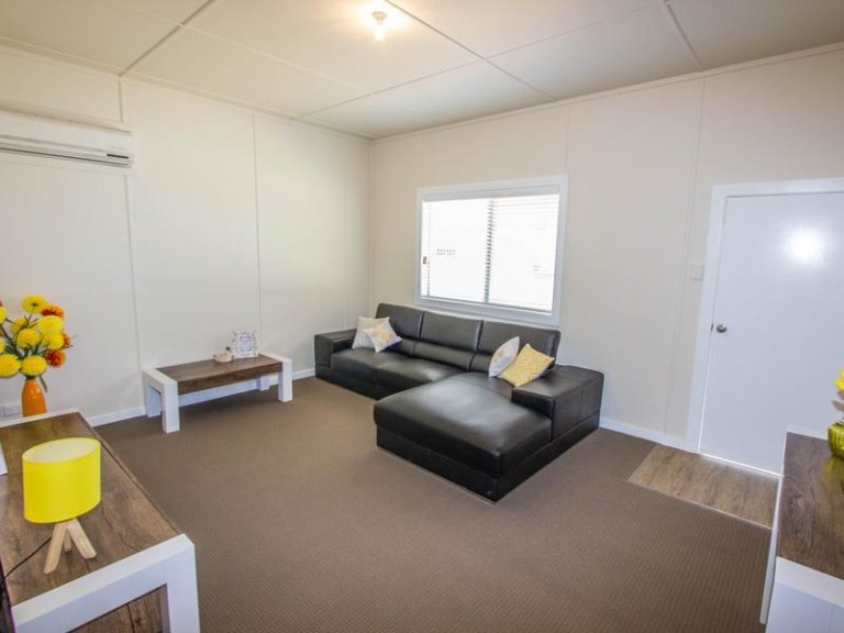 15 King Street, Narrandera NSW 2700 - photo 3