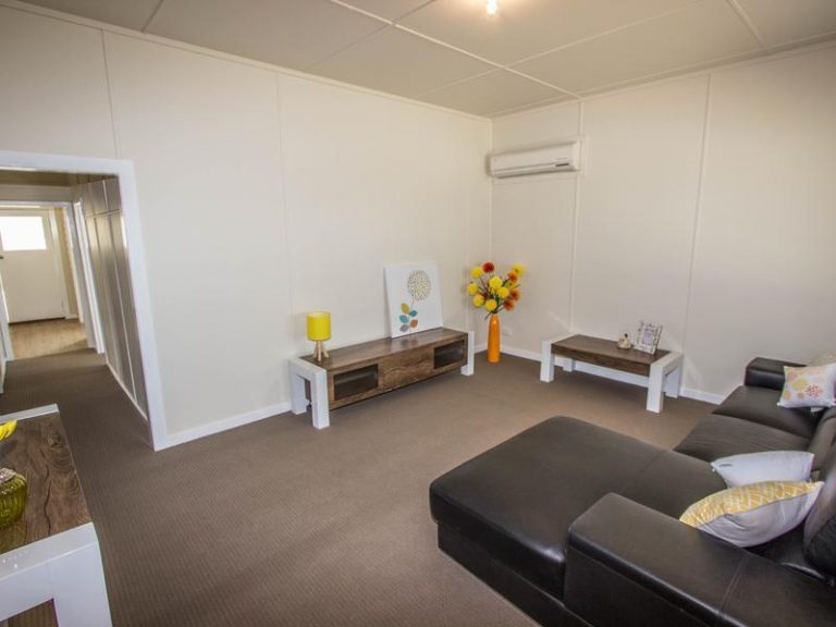 15 King Street, Narrandera NSW 2700 - photo 4