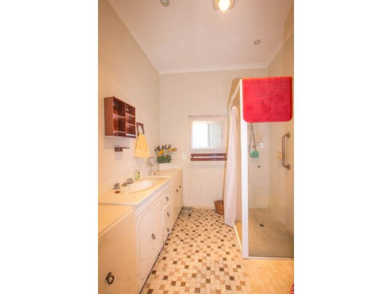 39 Grosvenor, Narrandera NSW 2700 - photo 9