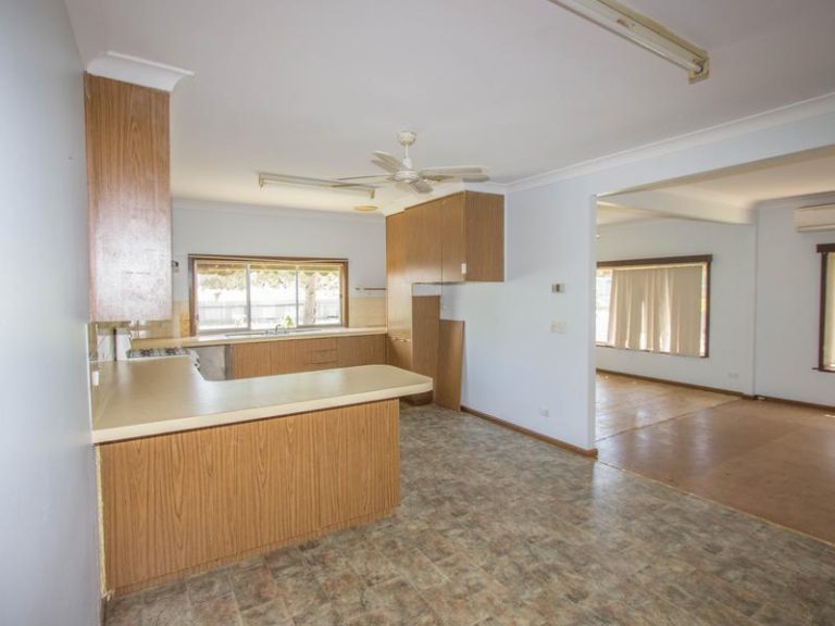 6 Orme Street, Boree Creek NSW 2652 - photo 3