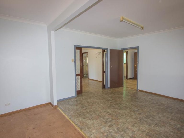 6 Orme Street, Boree Creek NSW 2652 - photo 6