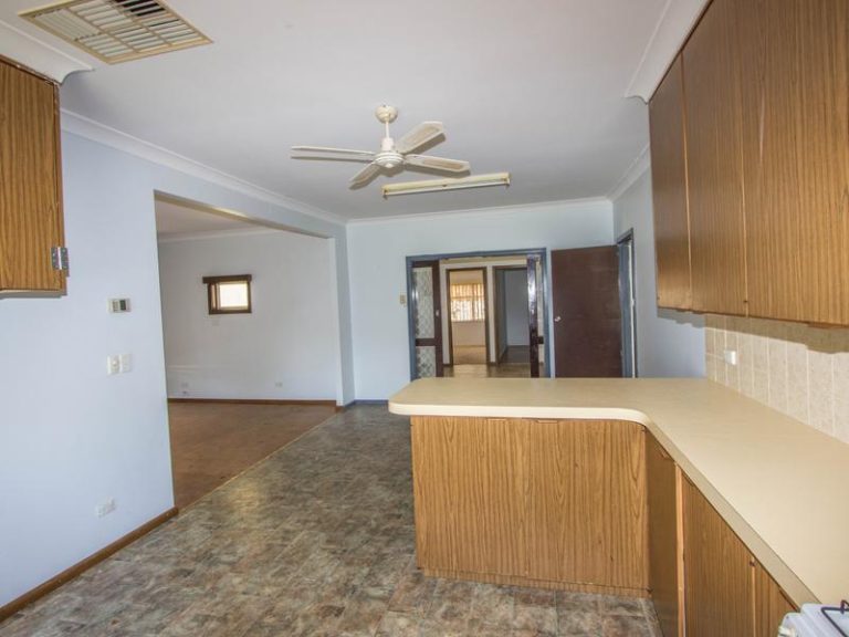 6 Orme Street, Boree Creek NSW 2652 - photo 8