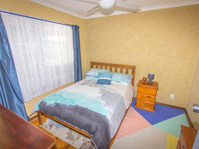 80 Dalgetty Street, Narrandera NSW 2700 - photo 11