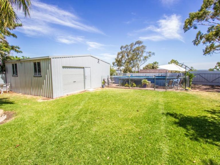 80 Dalgetty Street, Narrandera NSW 2700 - photo 16