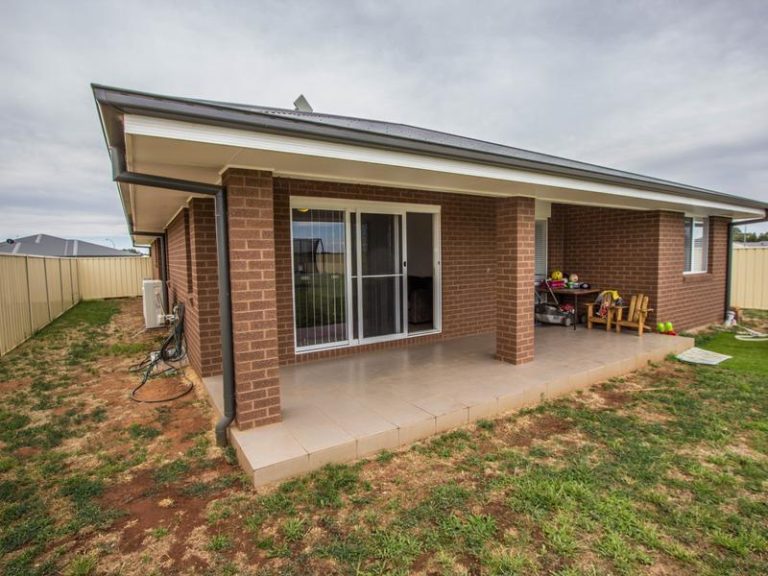 4 Lake Paddock Drive, Leeton NSW 2705 - photo 15