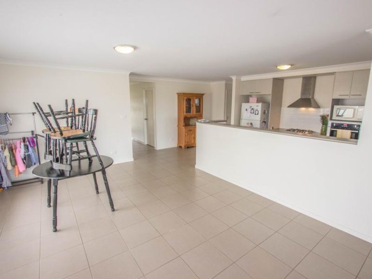 4 Lake Paddock Drive, Leeton NSW 2705 - photo 5