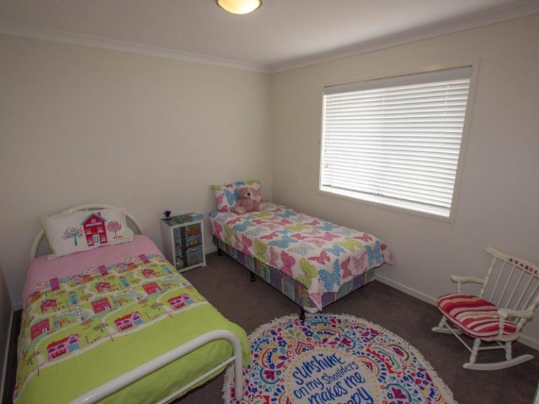 4 Lake Paddock Drive, Leeton NSW 2705 - photo 10