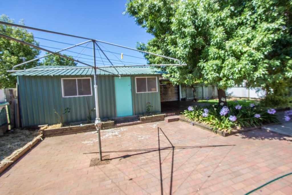 33 Victoria Avenue, Narrandera NSW 2700 - photo 12