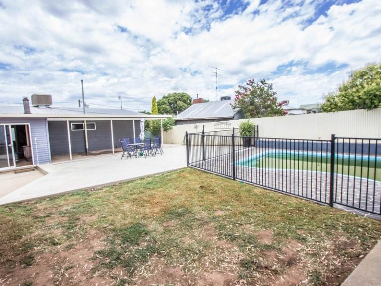 39 Roslyn Street, Narrandera NSW 2700 - photo 13
