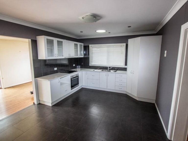39 Roslyn Street, Narrandera NSW 2700 - photo 4