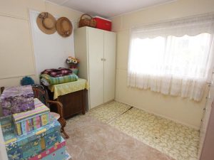 185 DeBoos Street, Temora NSW 2666 - photo 18