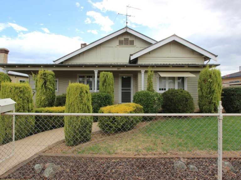 185 DeBoos Street, Temora NSW 2666 - McGrath Riverina