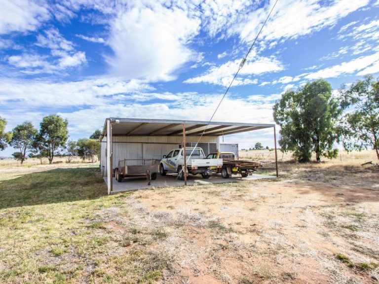 123 Red Hill Road, Narrandera NSW 2700 - photo 13