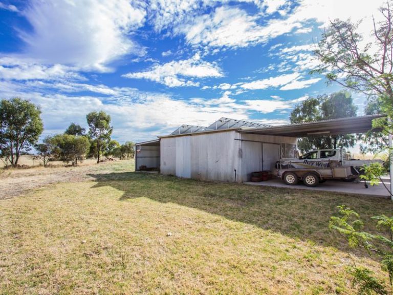 123 Red Hill Road, Narrandera NSW 2700 - photo 14