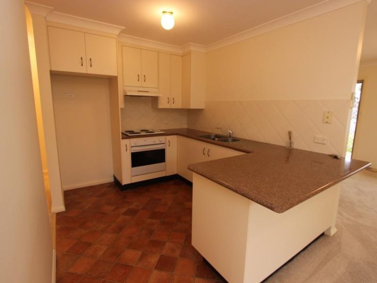 4/90 Parkes Street, Temora NSW 2666 - photo 3