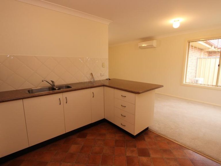 4/90 Parkes Street, Temora NSW 2666 - photo 7