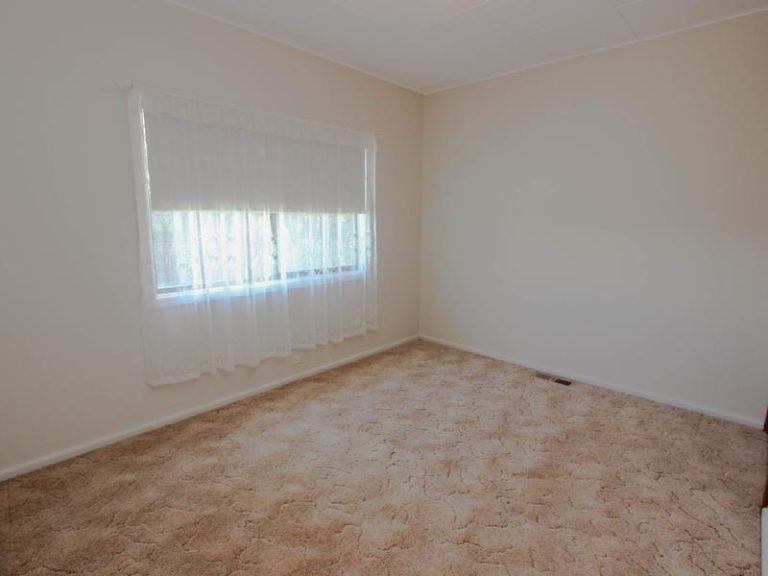 130 Loftus Street, Temora NSW 2666 - photo 11