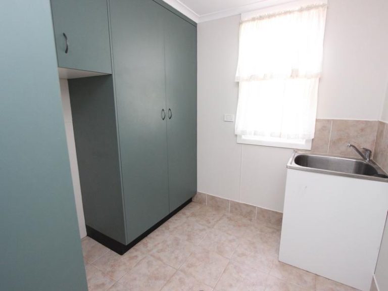 130 Loftus Street, Temora NSW 2666 - photo 14