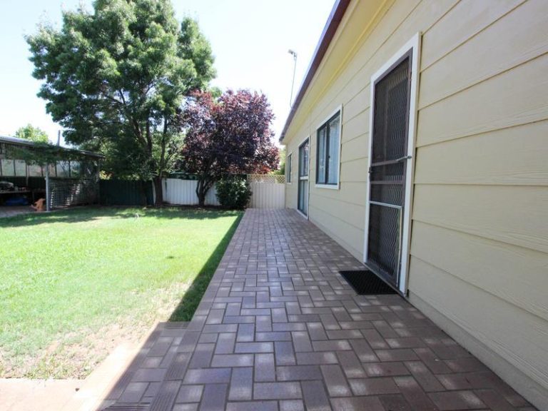130 Loftus Street, Temora NSW 2666 - photo 21