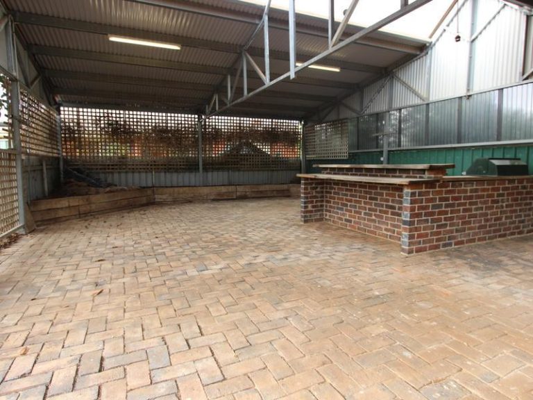 130 Loftus Street, Temora NSW 2666 - photo 32