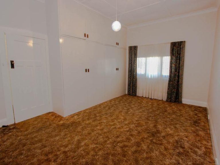 130 Loftus Street, Temora NSW 2666 - photo 6