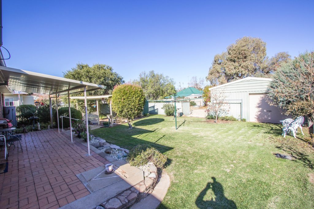 12 Crown Street, Narrandera NSW 2700 - photo 14