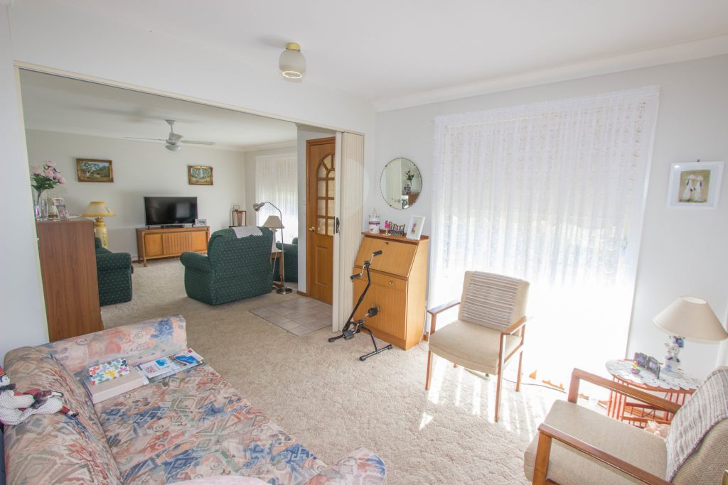 12 Crown Street, Narrandera NSW 2700 - photo 6