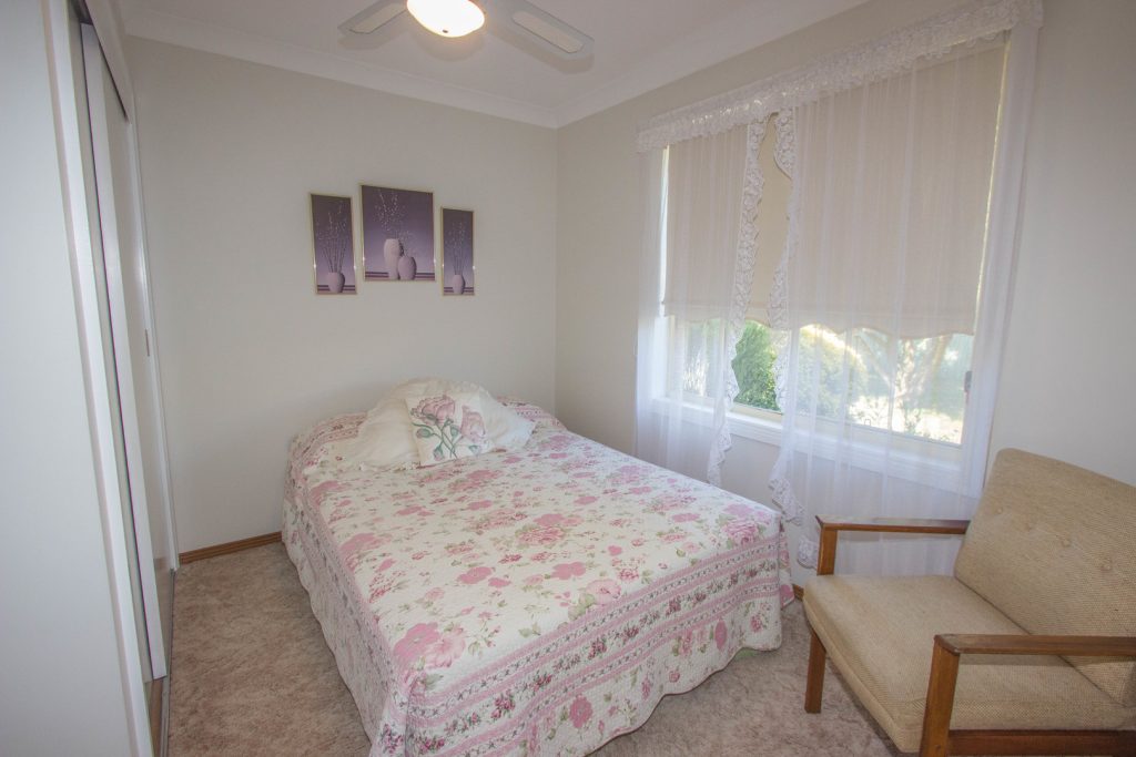 12 Crown Street, Narrandera NSW 2700 - photo 8
