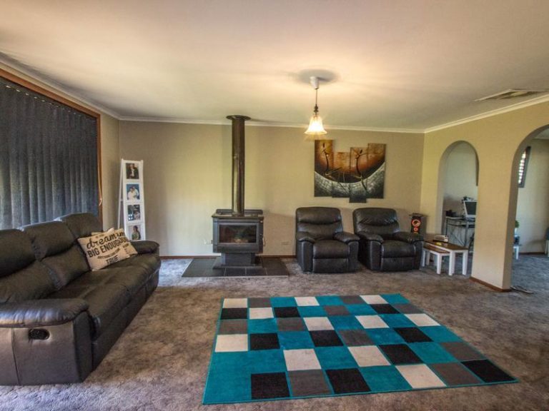 46 Roslyn Street, Narrandera NSW 2700 - photo 3