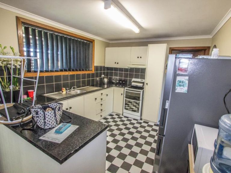 46 Roslyn Street, Narrandera NSW 2700 - photo 4