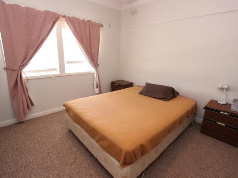 118 Kitchener Road, Temora NSW 2666 - photo 5