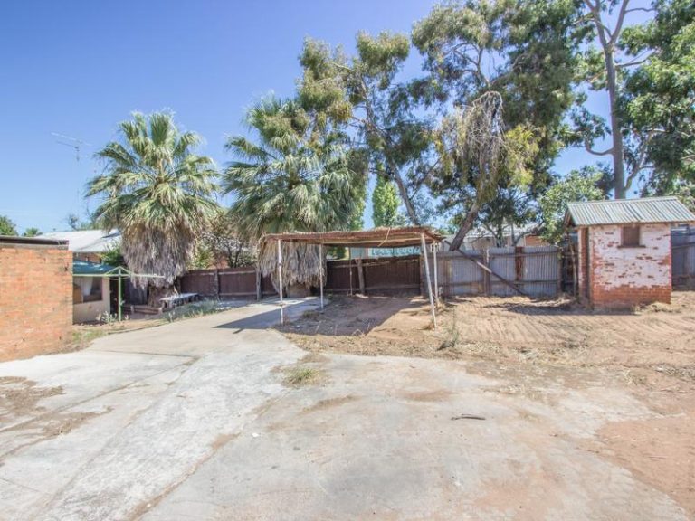 29 Elwin Street, Narrandera NSW 2700 - photo 10