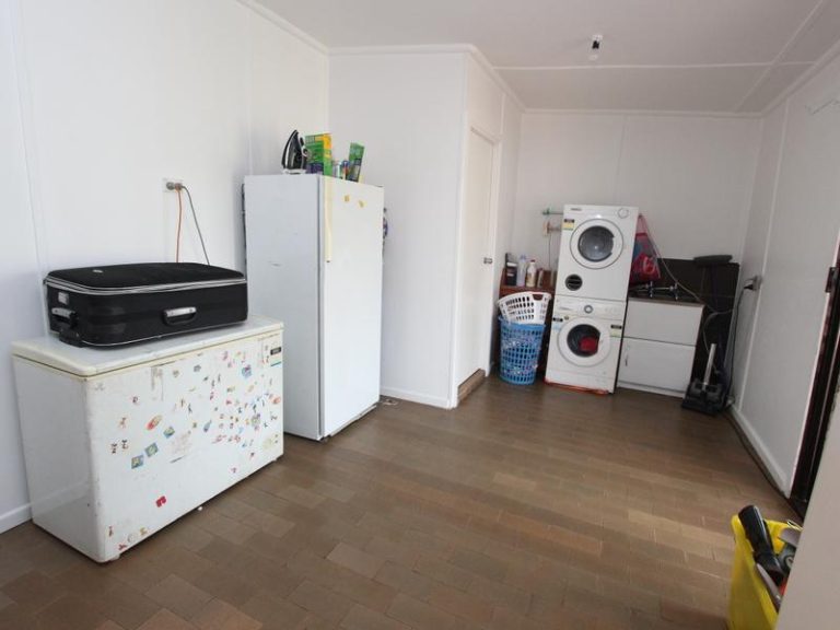 158 Britannia Street, Temora NSW 2666 - photo 17