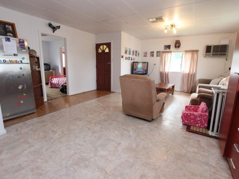 158 Britannia Street, Temora NSW 2666 - photo 9