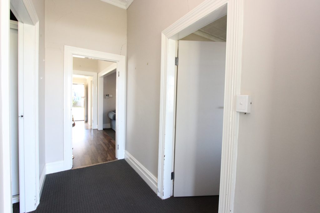 89 Crowley Street, Temora NSW 2666 - photo 18