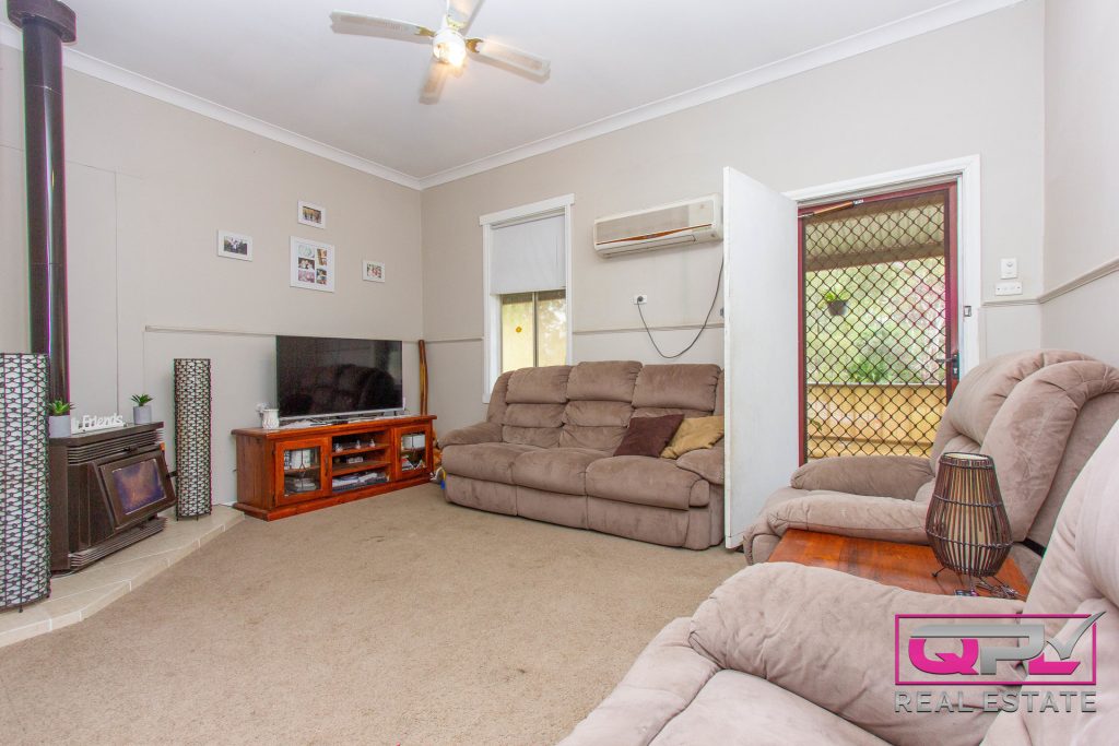 75A Melbourne Street, Narrandera NSW 2700 - photo 3