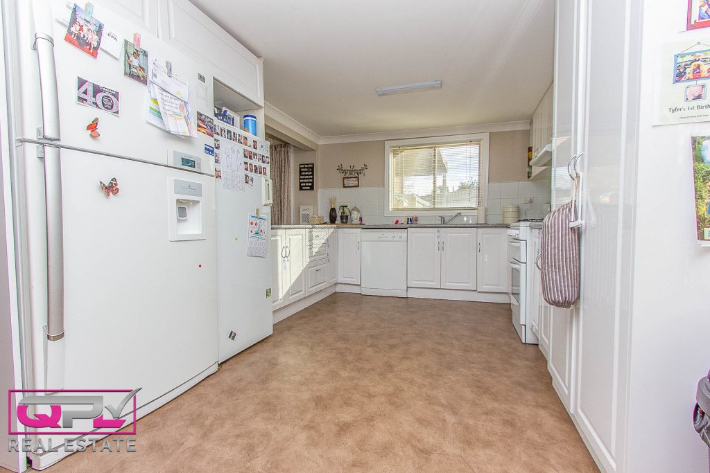 75A Melbourne Street, Narrandera NSW 2700 - photo 5