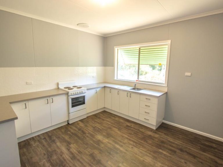 83 Twynam Street, Narrandera NSW 2700 - photo 6