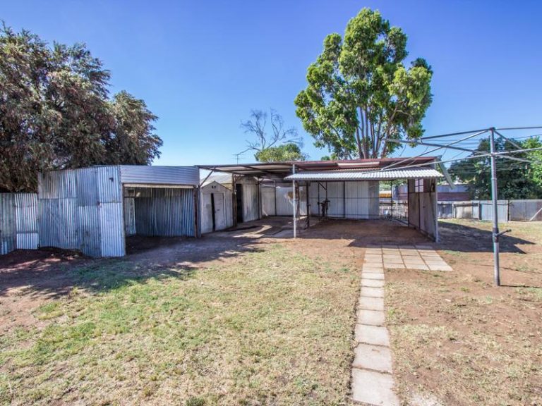 83 Twynam Street, Narrandera NSW 2700 - photo 9