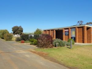 54 Airport Street, Temora NSW 2666 - photo 20