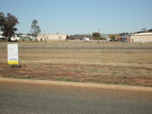 54 Airport Street, Temora NSW 2666 - photo 4