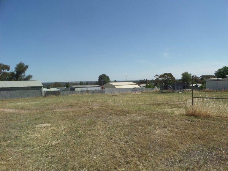 2-6 Watermain Street, Narrandera NSW 2700 - photo 3