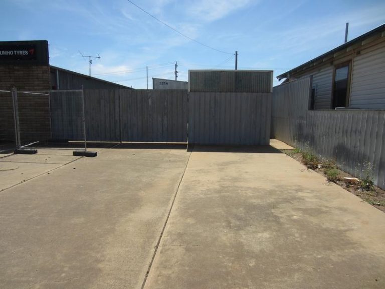 223A Hoskins Street*, Temora NSW 2666 - photo 6