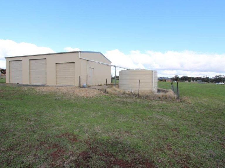 3 Kurrawong Street, Temora NSW 2666 - photo 7