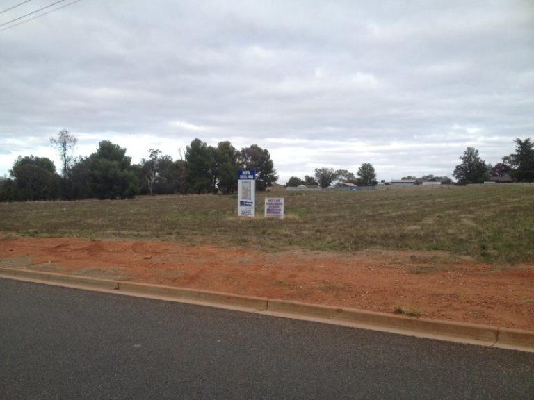 2 Timmins Street, Temora NSW 2666 - photo 5